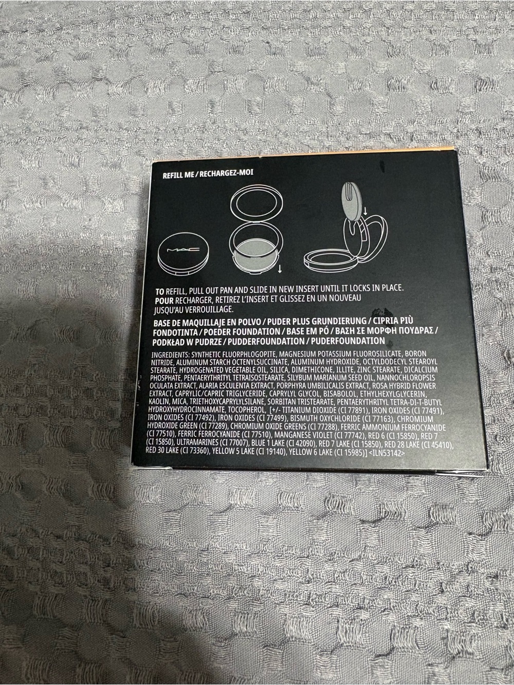 MAC Cosmetics Studio Fix Powder Foundation - Picture 3 of 3